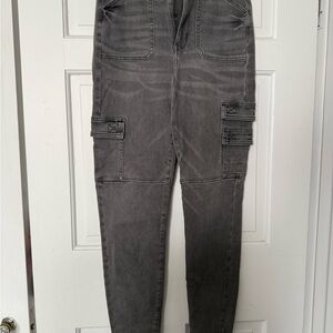 Women’s American Eagle Cargo Jeans - Classic Utility Style